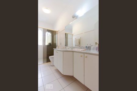 Casa à venda com 577m², 5 quartos e 7 vagasBanheiro