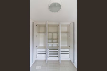 Apartamento à venda com 47m², 1 quarto e 1 vagaQuarto