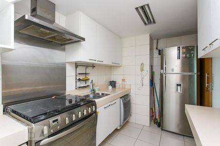 Apartamento à venda com 125m², 2 quartos e 2 vagasCozinha