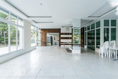 Apartamento à venda com 125m², 2 quartos e 2 vagasSalão de festas
