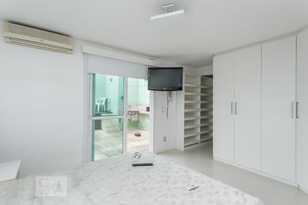Apartamento à venda com 125m², 2 quartos e 2 vagasSuíte piso superior