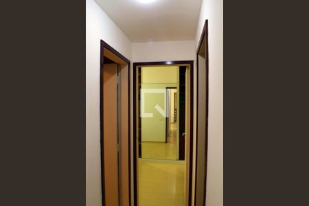 Corredor de apartamento para alugar com 2 quartos, 62m² em Barra da Tijuca, Rio de Janeiro