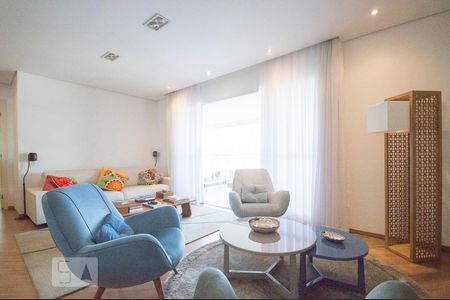 Sala de apartamento para alugar com 3 quartos, 130m² em Chácara Santo Antônio (zona Sul), São Paulo