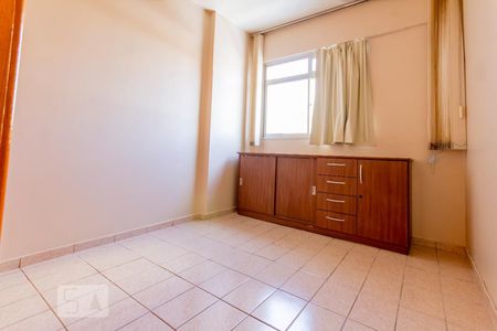 Apartamento para alugar com 74m², 3 quartos e 1 vagaQuarto 1