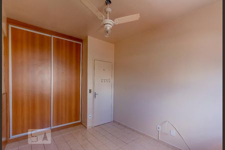Apartamento para alugar com 74m², 3 quartos e 1 vagaQuarto 2