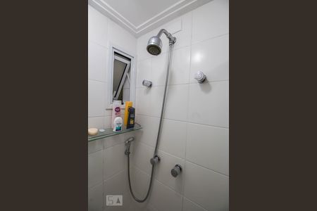 Apartamento para alugar com 86m², 2 quartos e 2 vagasBanheiro suíte detalhe