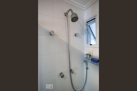 Apartamento para alugar com 86m², 2 quartos e 2 vagasBanheiro social detalhe