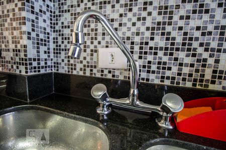 Apartamento para alugar com 86m², 2 quartos e 2 vagasCozinha detalhe