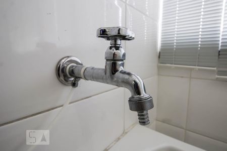 Apartamento para alugar com 86m², 2 quartos e 2 vagasLavanderia detalhe