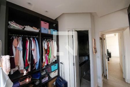 Apartamento para alugar com 140m², 2 quartos e 3 vagas Apartamento para alugar com 140m², 2 quartos e 3 vagasCloset Suíte
