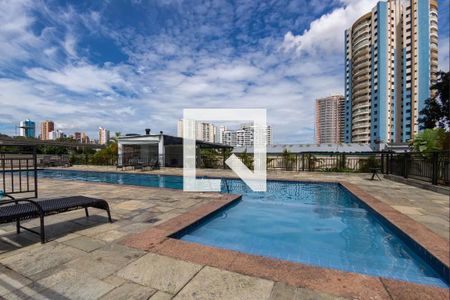 Apartamento para alugar com 140m², 2 quartos e 3 vagas Apartamento para alugar com 140m², 2 quartos e 3 vagasÁrea comum - Piscina