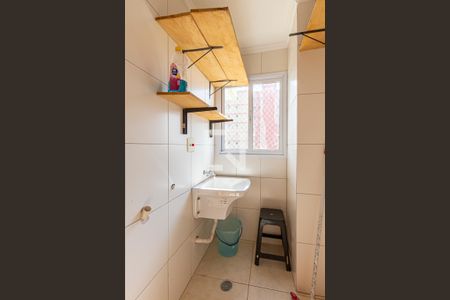 Área de Serviço de apartamento para alugar com 2 quartos, 63m² em Vila Homero Thon, Santo André
