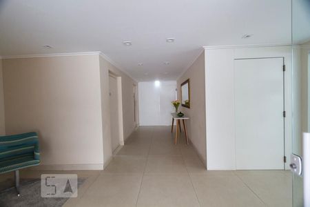 Apartamento à venda com 80m², 3 quartos e 1 vagaHALL SOCIAL