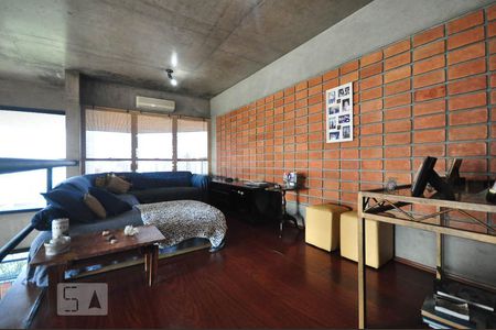 Sala de tv de apartamento para alugar com 4 quartos, 380m² em Paraíso do Morumbi, São Paulo