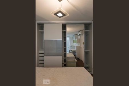 Apartamento para alugar com 50m², 1 quarto e 1 vaga2o. Andar - Suíte (Armários)