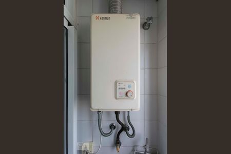 Apartamento para alugar com 50m², 1 quarto e 1 vaga1o. Andar - Lavanderia (Aquecedor à gás)