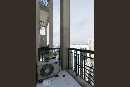 1o. Andar - Varanda de apartamento para alugar com 1 quarto, 50m² em Vila Mariana, São Paulo