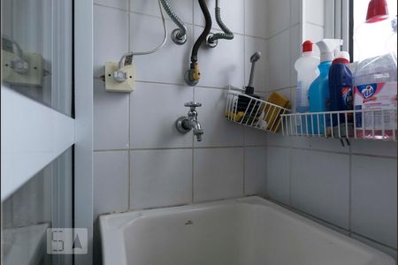 Apartamento para alugar com 50m², 1 quarto e 1 vaga1o. Andar - Lavanderia (Torneira)