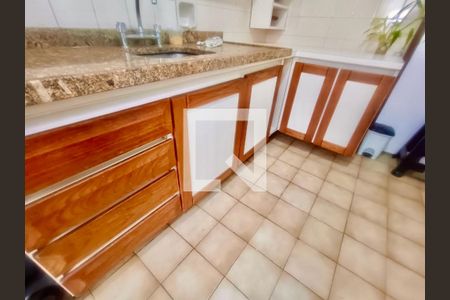 Apartamento à venda com 70m², 1 quarto e 1 vagaCopa / Cozinha