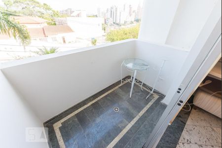Apartamento à venda com 89m², 2 quartos e 4 vagas Apartamento à venda com 89m², 2 quartos e 4 vagasVaranda