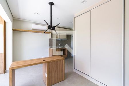 Sala/ Cozinha de kitnet/studio para alugar com 1 quarto, 32m² em Pinheiros, São Paulo