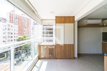 varanda de kitnet/studio para alugar com 1 quarto, 32m² em Pinheiros, São Paulo