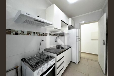 Cozinha de apartamento para alugar com 3 quartos, 85m² em Cidade Monções, São Paulo