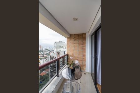 Varanda de kitnet/studio à venda com 1 quarto, 45m² em Higienópolis, São Paulo