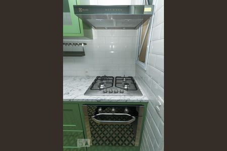 Apartamento para alugar com 108m², 2 quartos e 3 vagasDetalhe da cozinha