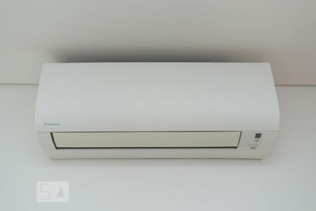 Apartamento para alugar com 108m², 2 quartos e 3 vagasDetalhe da suíte 1