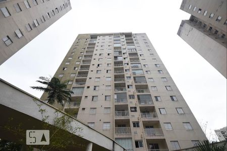 Apartamento para alugar com 69m², 2 quartos e 1 vaga Apartamento para alugar com 69m², 2 quartos e 1 vagaFachada