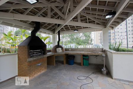 Apartamento para alugar com 69m², 2 quartos e 1 vaga Apartamento para alugar com 69m², 2 quartos e 1 vagaÁrea comum - Churrasqueira