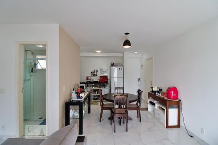 Sala de apartamento para alugar com 2 quartos, 69m² em Parque Reboucas, São Paulo