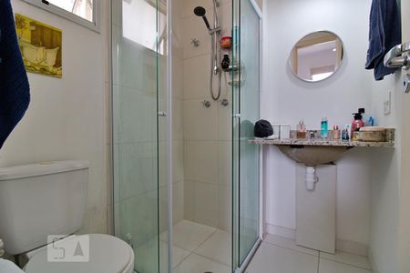 Apartamento para alugar com 69m², 2 quartos e 1 vaga Apartamento para alugar com 69m², 2 quartos e 1 vagaBanheiro da Suíte