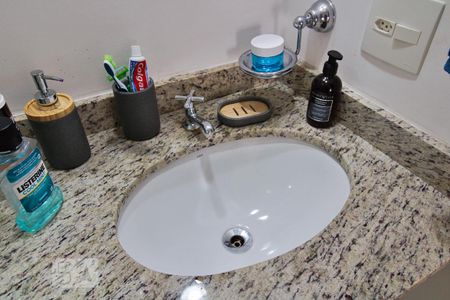 Apartamento para alugar com 69m², 2 quartos e 1 vaga Apartamento para alugar com 69m², 2 quartos e 1 vagaBanheiro