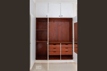 Apartamento para alugar com 80m², 2 quartos e 1 vaga Apartamento para alugar com 80m², 2 quartos e 1 vagaQuarto 2