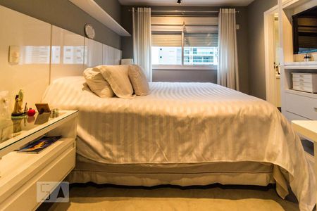 Apartamento à venda com 159m², 4 quartos e 2 vagasSuíte 1