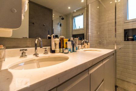 Apartamento à venda com 159m², 4 quartos e 2 vagasSuíte 1