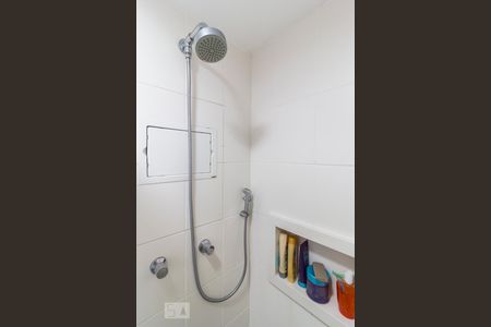 Banheiro de apartamento para alugar com 1 quarto, 42m² em Vila Anglo Brasileira , São Paulo