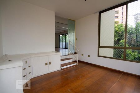 Apartamento à venda com 200m², 4 quartos e 4 vagasSala de TV