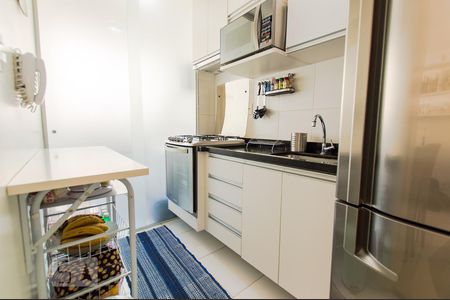 Cozinha de apartamento para alugar com 2 quartos, 43m² em Água Branca, São Paulo