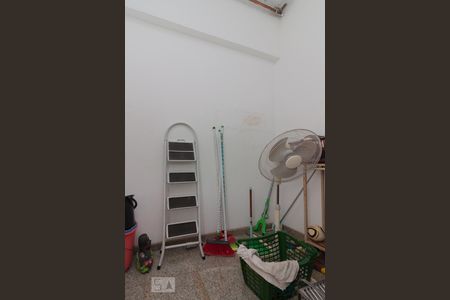 Apartamento à venda com 280m², 4 quartos e 4 vagasQuarto serviço 