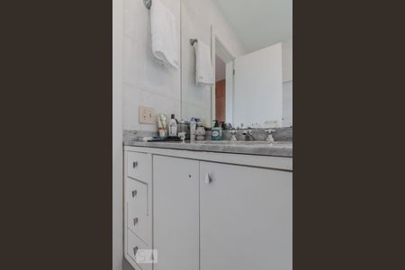 Apartamento à venda com 280m², 4 quartos e 4 vagasSuíte 2