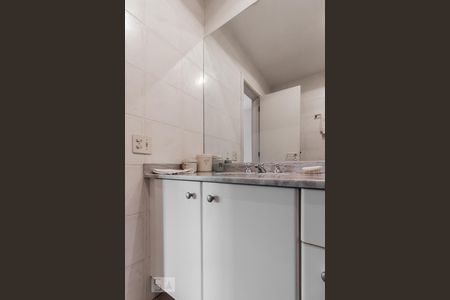 Apartamento à venda com 280m², 4 quartos e 4 vagasSuíte 1