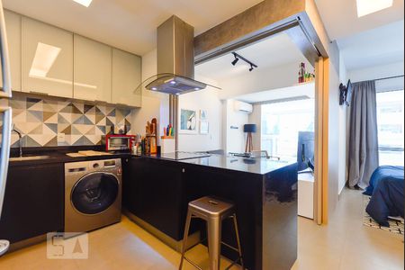 Sala de apartamento à venda com 1 quarto, 45m² em Pinheiros, São Paulo