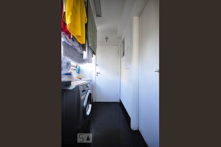 Apartamento à venda com 98m², 2 quartos e 2 vagas Apartamento à venda com 98m², 2 quartos e 2 vagasÁrea de serviço