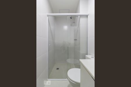 Banheiro de apartamento para alugar com 1 quarto, 37m² em Vila Pompéia, São Paulo