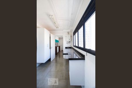 Apartamento para alugar com 150m², 3 quartos e 2 vagasLAVANDERIA