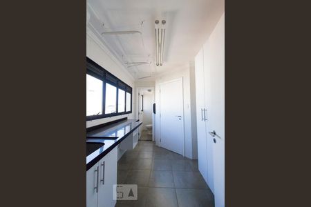 Apartamento para alugar com 150m², 3 quartos e 2 vagasLAVANDERIA