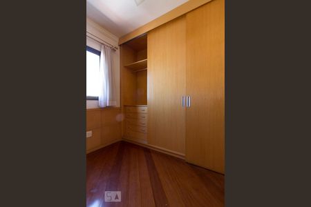 Apartamento à venda com 150m², 3 quartos e 3 vagasArmários Quarto suíte 2 